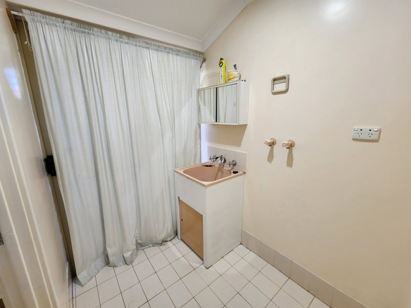 17 Karijini Court, Ballajura WA 6066