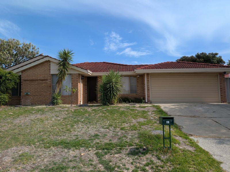 3 Lagonda Pl, Marangaroo WA 6064