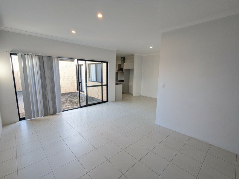 1A Glenkeen Street, Butler WA 6036