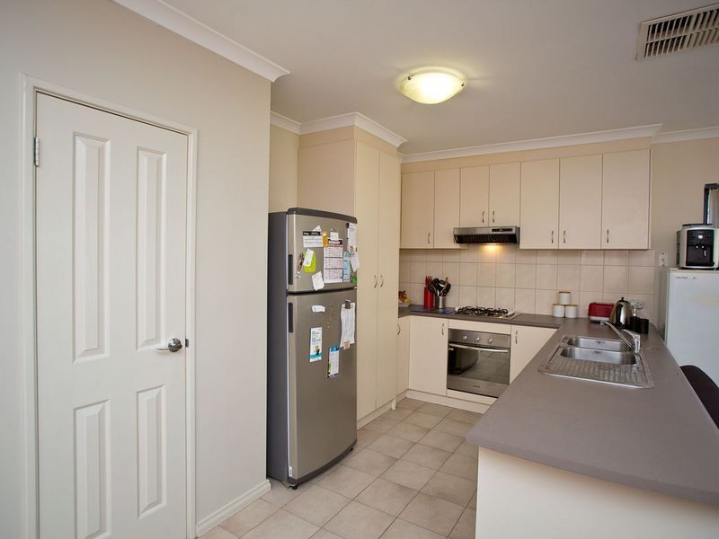 6C Melba Place, Westminster WA 6061