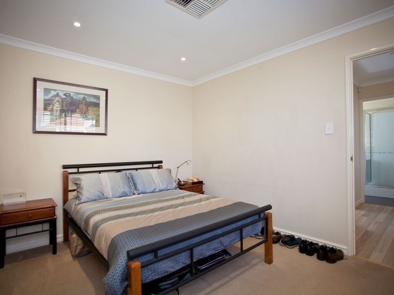 26A Medhurst Crescent, Nollamara WA 6061