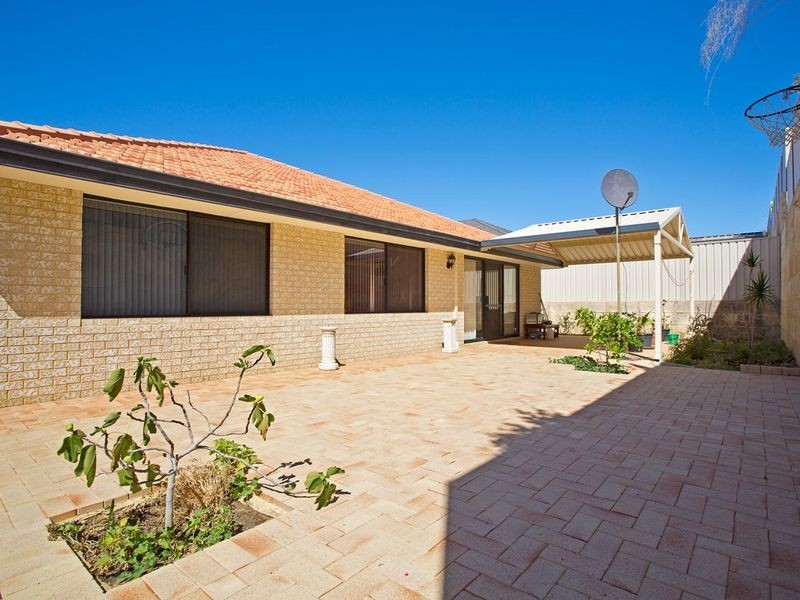 30 Firenze Loop, Landsdale WA 6065