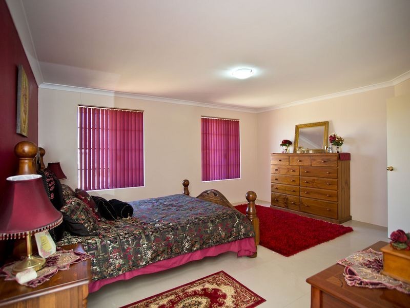 30 Firenze Loop, Landsdale WA 6065