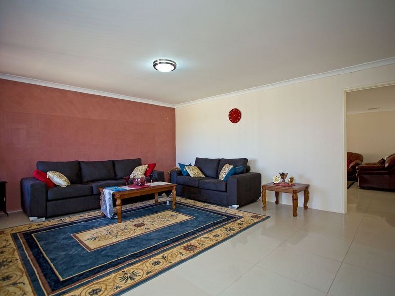 30 Firenze Loop, Landsdale WA 6065