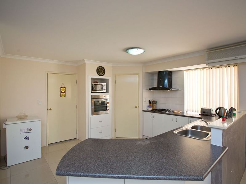 30 Firenze Loop, Landsdale WA 6065