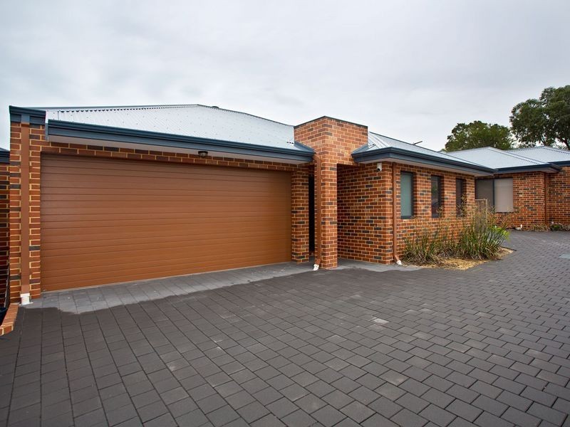 17c Loughton Way, Balga WA 6061