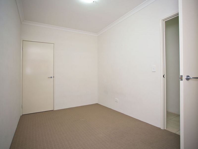 17c Loughton Way, Balga WA 6061