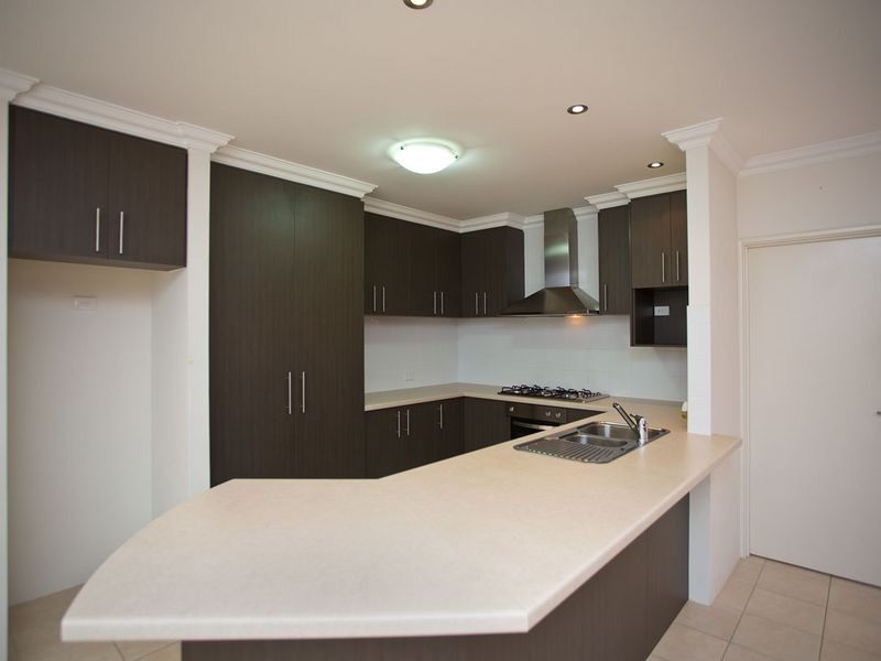 17c Loughton Way, Balga WA 6061