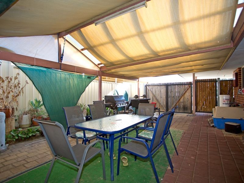 67 Picton Tce, Alexander Heights WA 6064