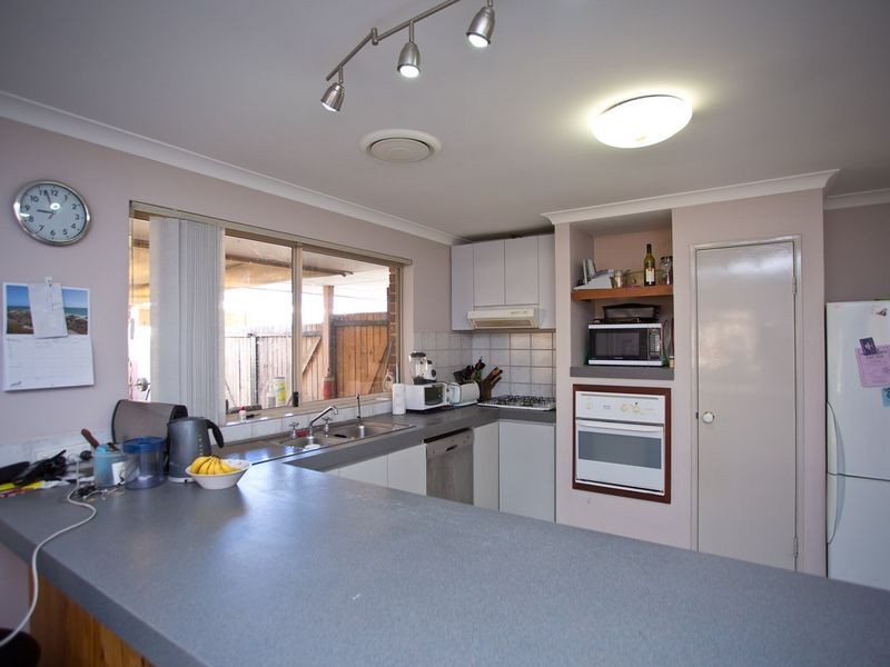 67 Picton Tce, Alexander Heights WA 6064