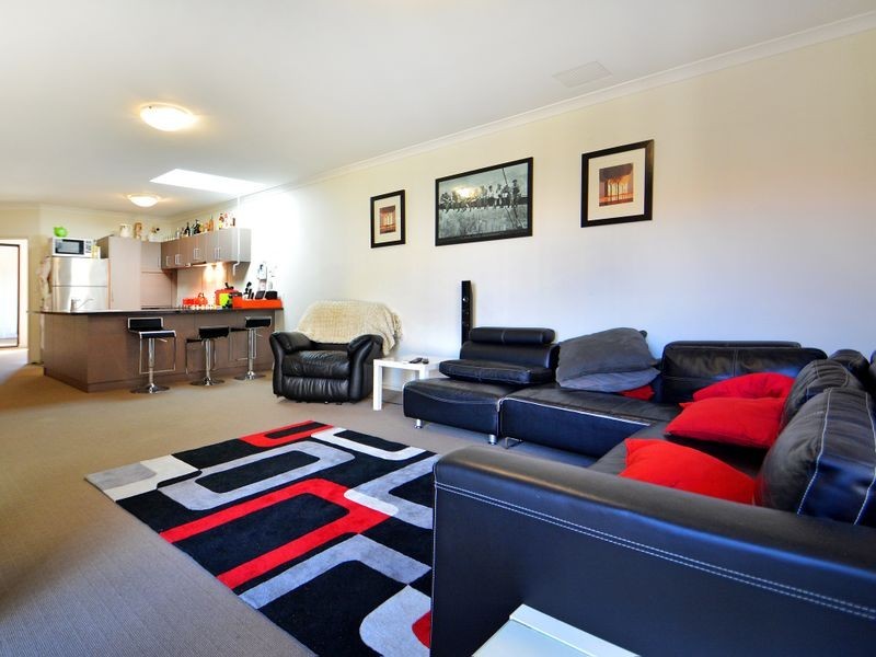 3/77 Sylvia Street, Nollamara WA 6061