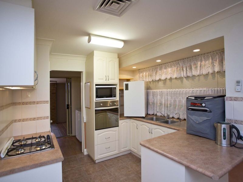 66 Dampier Loop, Mirrabooka WA 6061