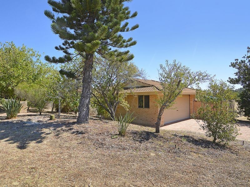 8 Canis Court, Kingsley WA 6026