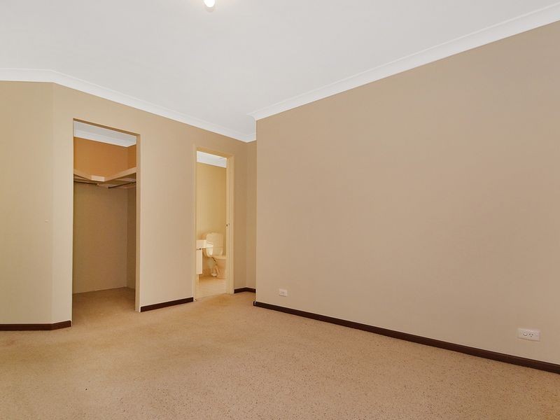 8 Canis Court, Kingsley WA 6026