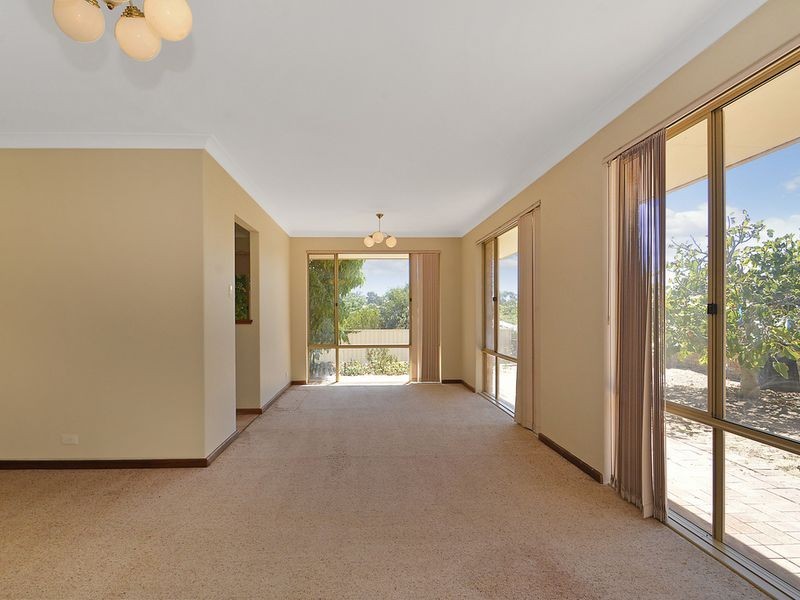 8 Canis Court, Kingsley WA 6026