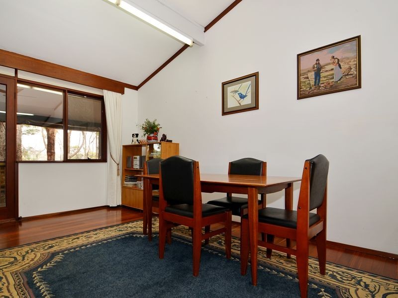 23 Hawter Road, Glen Forrest WA 6071