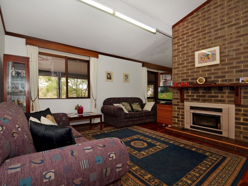 23 Hawter Road, Glen Forrest WA 6071