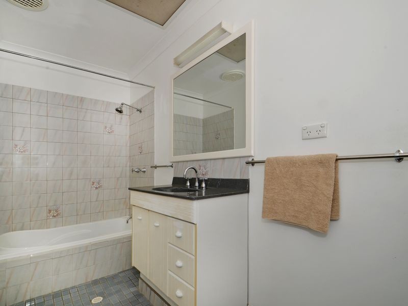 23 Hawter Road, Glen Forrest WA 6071