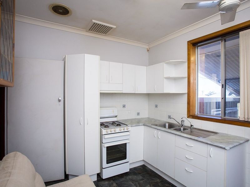 375 Flinders Street, Nollamara WA 6061