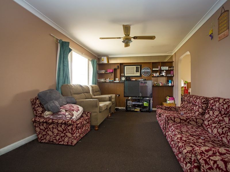 33 Curtis Way, Girrawheen WA 6064
