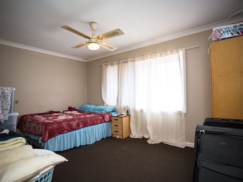 33 Curtis Way, Girrawheen WA 6064