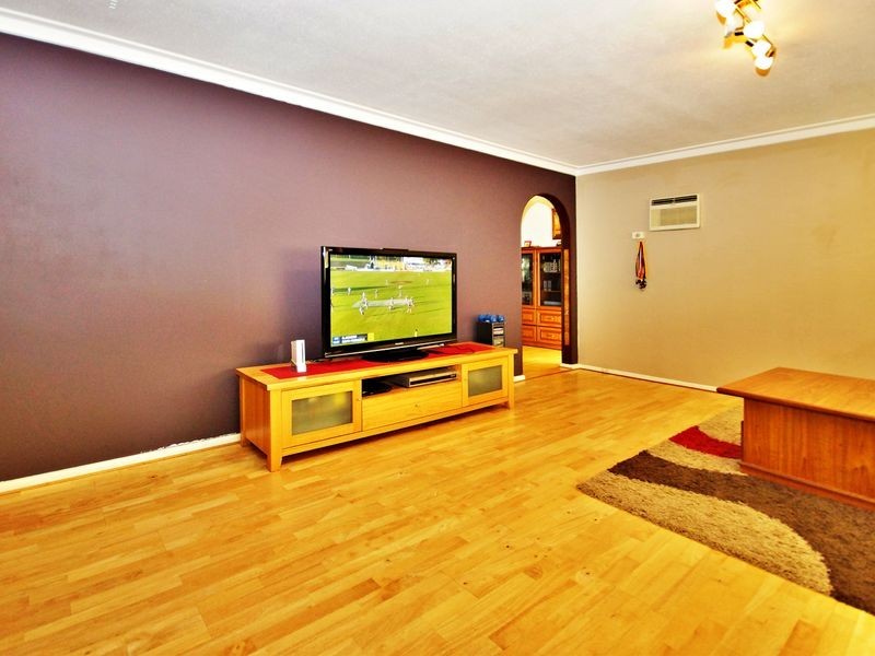 51 Gratwick Way, Koondoola WA 6064