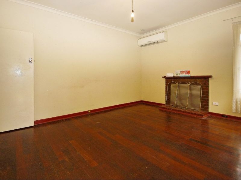 32 Finchley Crescent, Balga WA 6061