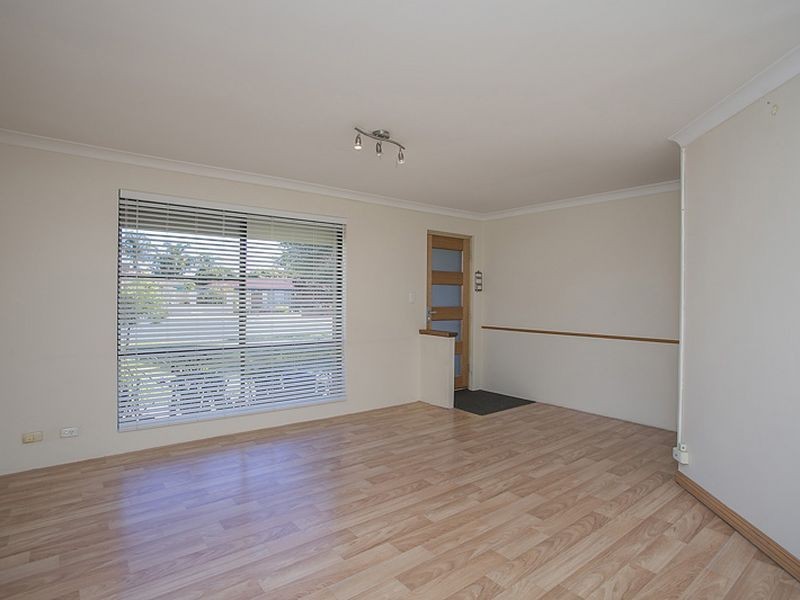 11 Dockrell Rise, Marangaroo WA 6064