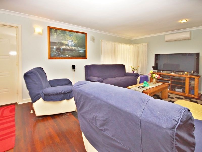 8 Hartley Way, Balga WA 6061