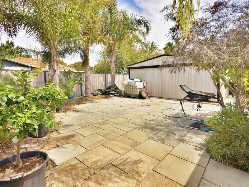 8 Hartley Way, Balga WA 6061