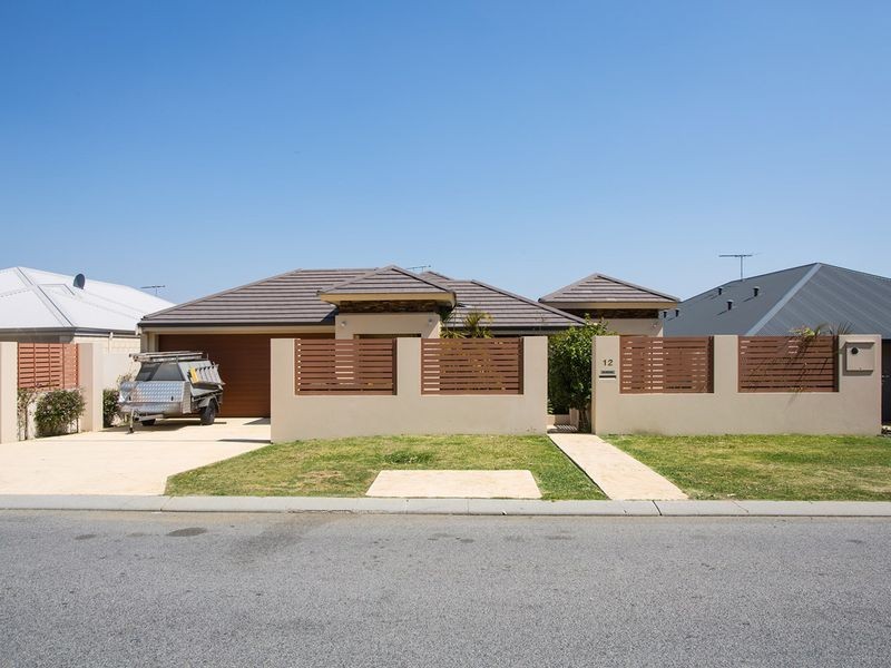 12 Susan Road, Madeley WA 6065