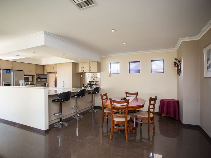 12 Susan Road, Madeley WA 6065