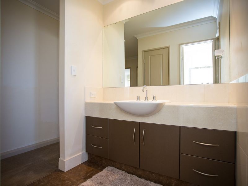 12 Susan Road, Madeley WA 6065