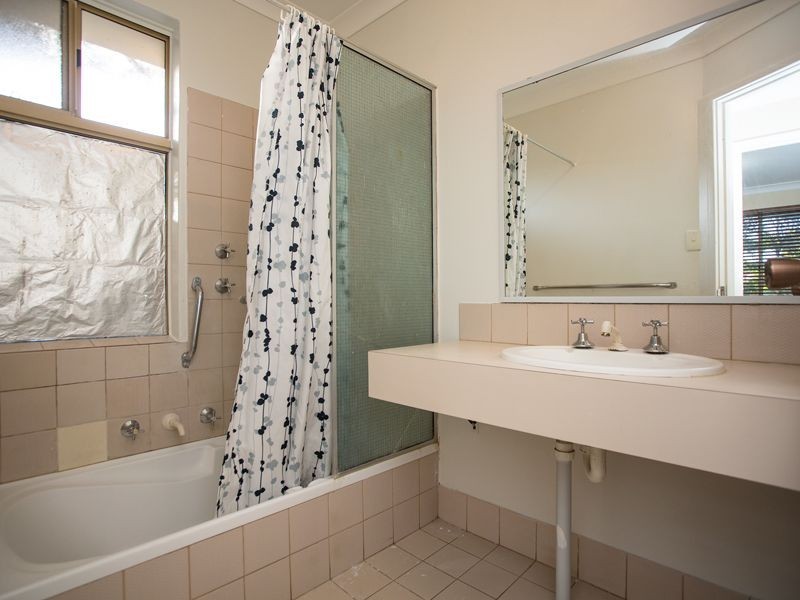 22 Farnesian Circle, Mirrabooka WA 6061