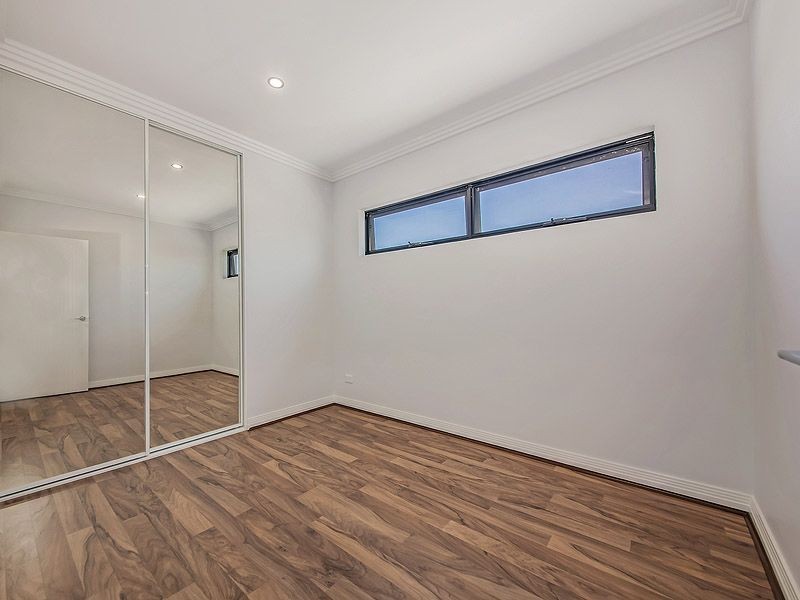 8A Felpham Way, Balga WA 6061