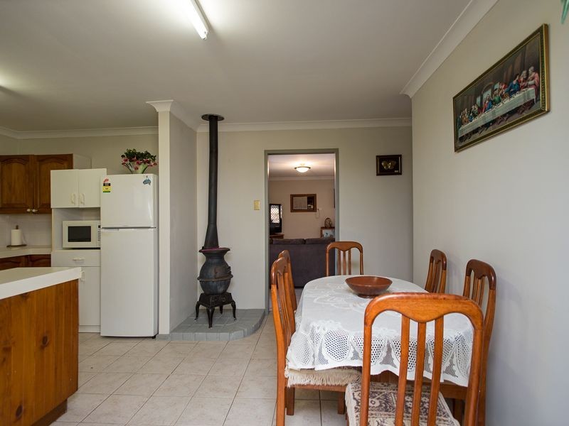 60 Girrawheen Avenue, Girrawheen WA 6064