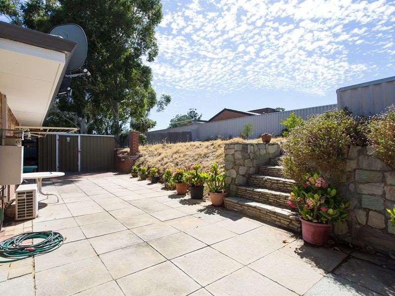 60 Girrawheen Avenue, Girrawheen WA 6064