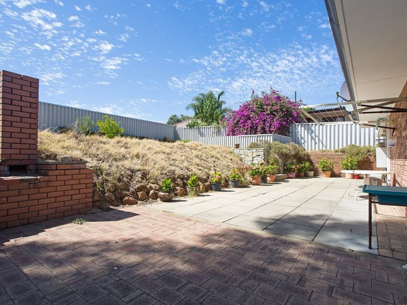 60 Girrawheen Avenue, Girrawheen WA 6064