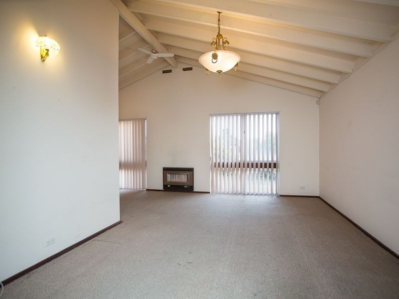 1 Loughton Way, Balga WA 6061