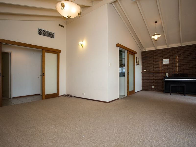 1 Loughton Way, Balga WA 6061
