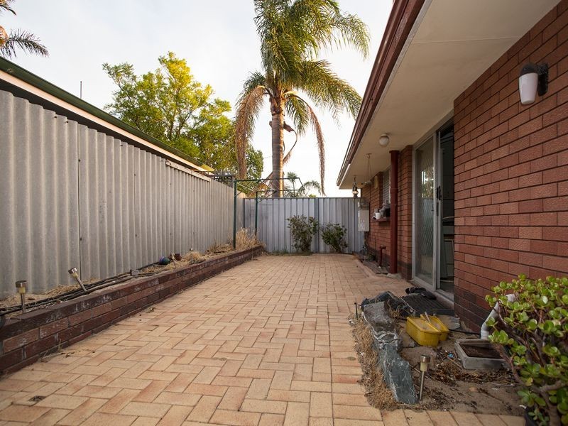 1 Loughton Way, Balga WA 6061