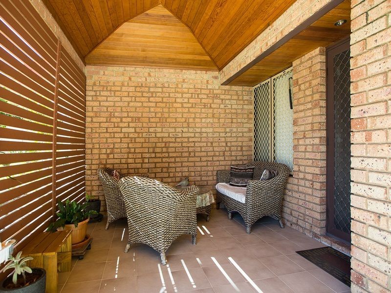 22 Oakleaf Circle, Mirrabooka WA 6061