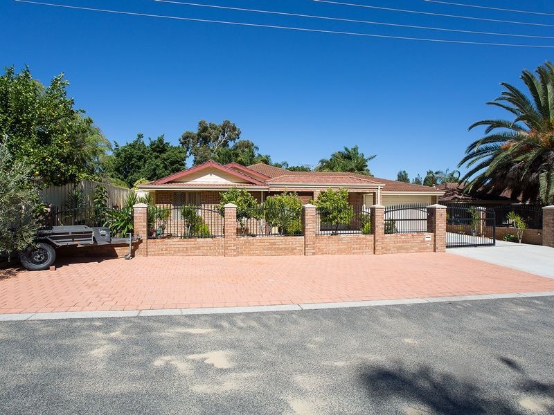 22 Oakleaf Circle, Mirrabooka WA 6061