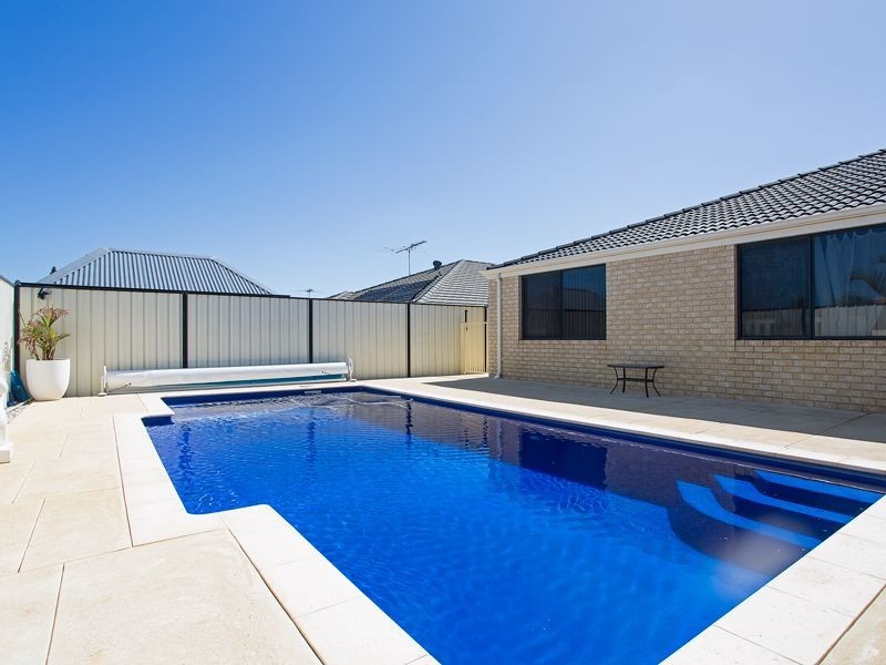 14 Narranbee Ridge, Tapping WA 6065