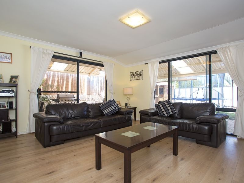 14 Narranbee Ridge, Tapping WA 6065