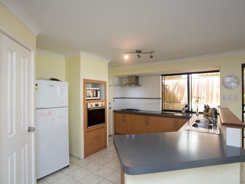 14 Narranbee Ridge, Tapping WA 6065