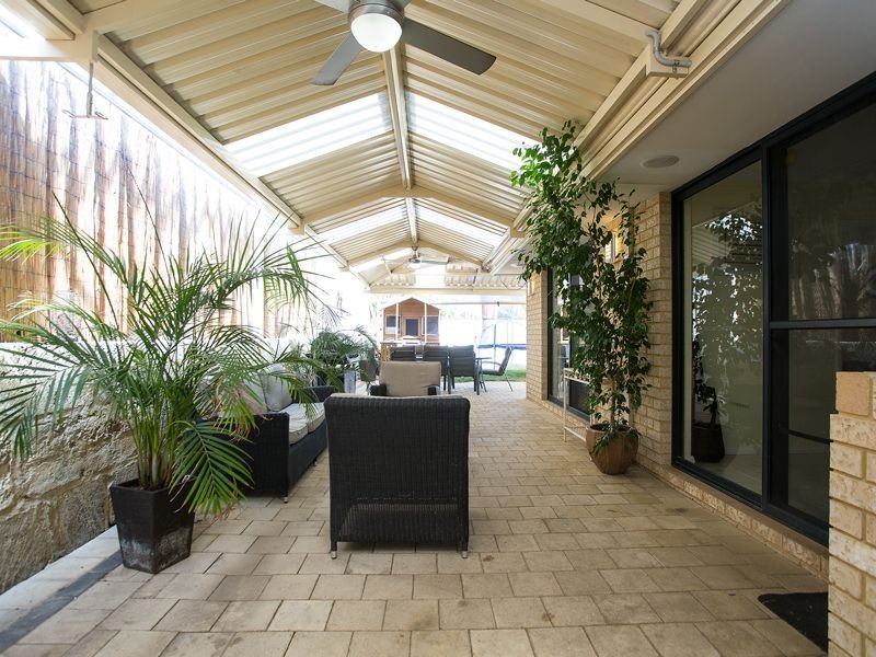 14 Narranbee Ridge, Tapping WA 6065