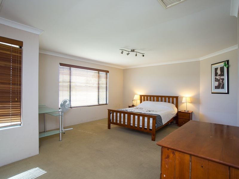 14 Narranbee Ridge, Tapping WA 6065