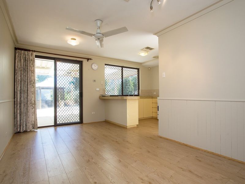 55 Redcliffe Avenue, Balga WA 6061