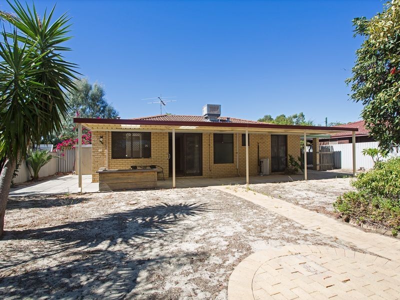 55 Redcliffe Avenue, Balga WA 6061